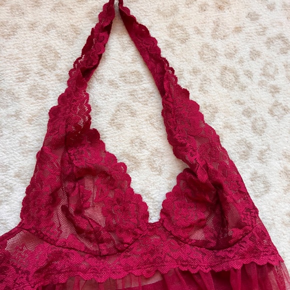Victoria’s Secret red lace and mesh babydoll lingerie (size s) - Picture 2 of 7